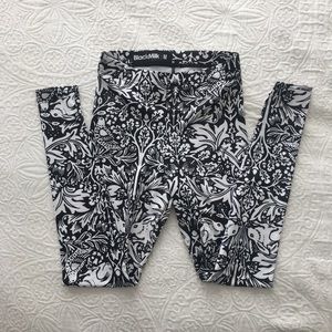 Brer Rabbit Black HWMF Leggings BlackMilk